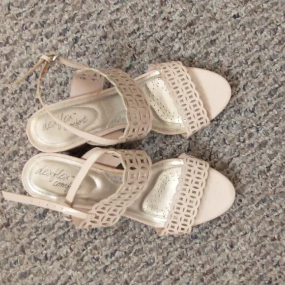 Shoes - Picture 3 of 6